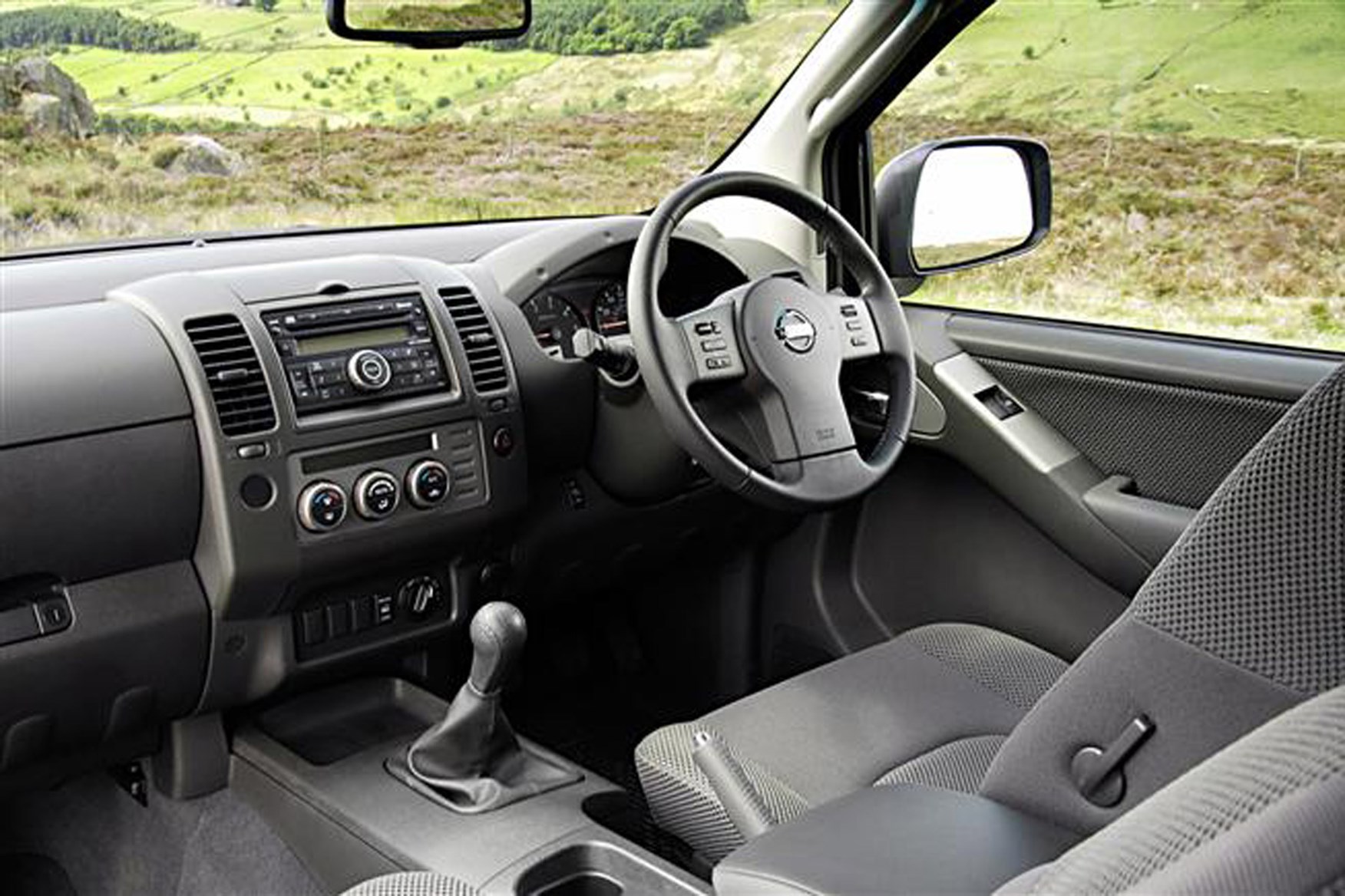 Nissan Navara 2005-2015 review on Parkers Vans - interior