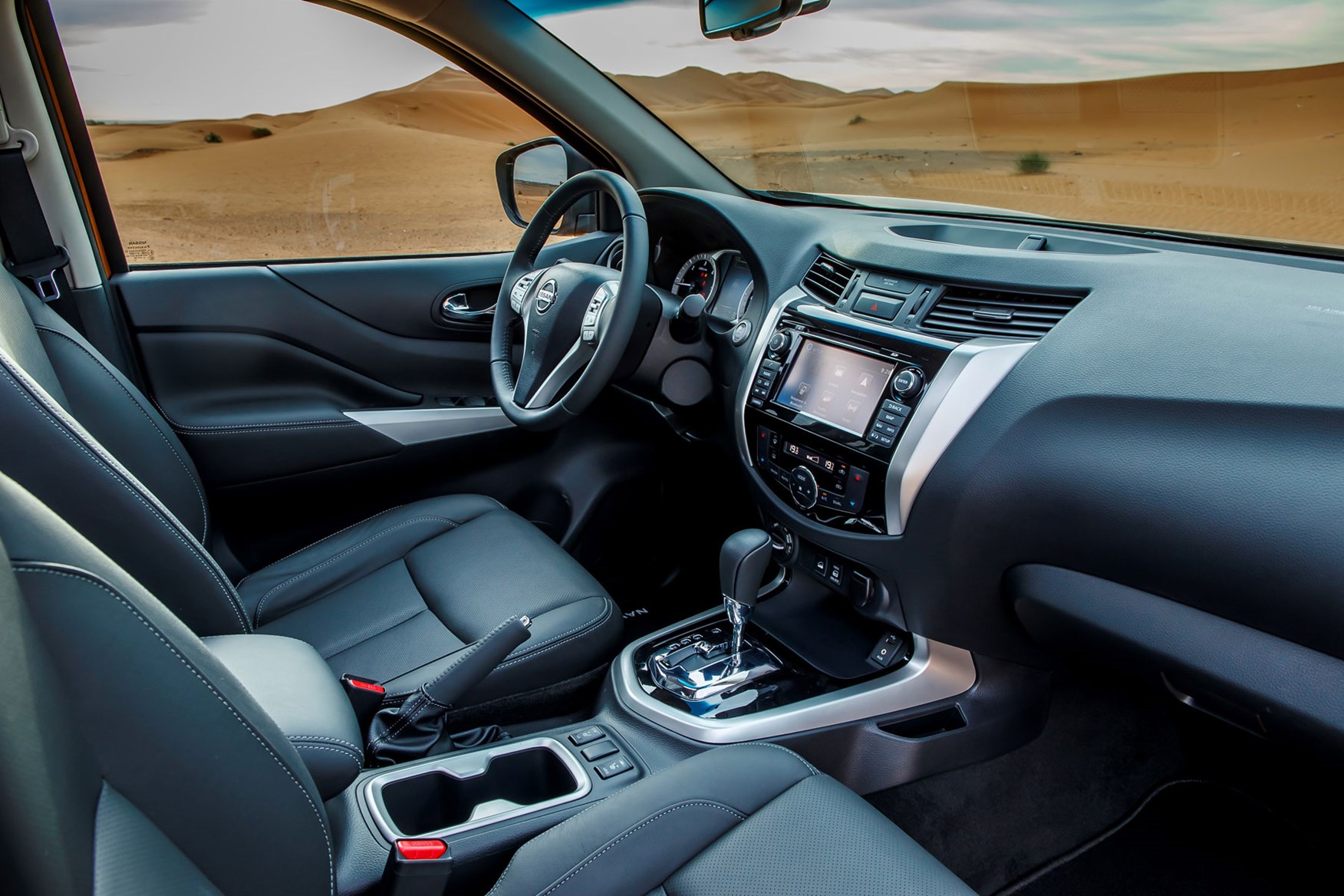 Nissan Navara Tekna review - cab interior, steering wheel, dashboard