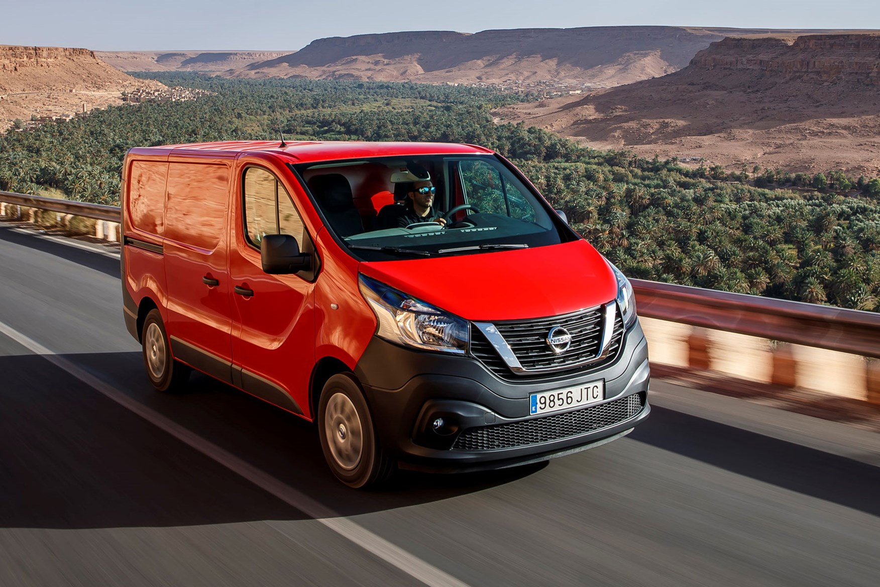Nissan NV300 - red, driving in Morocco, 2016