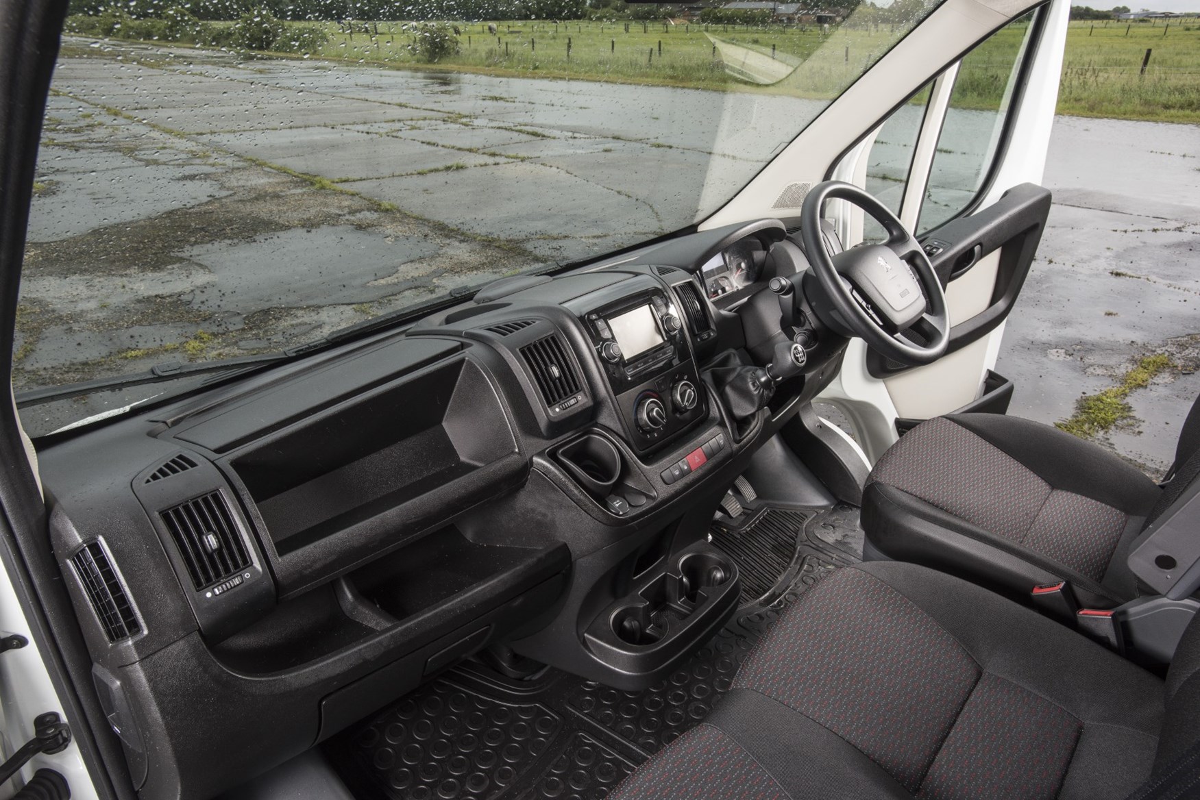 2019 Peugeot Boxer interior