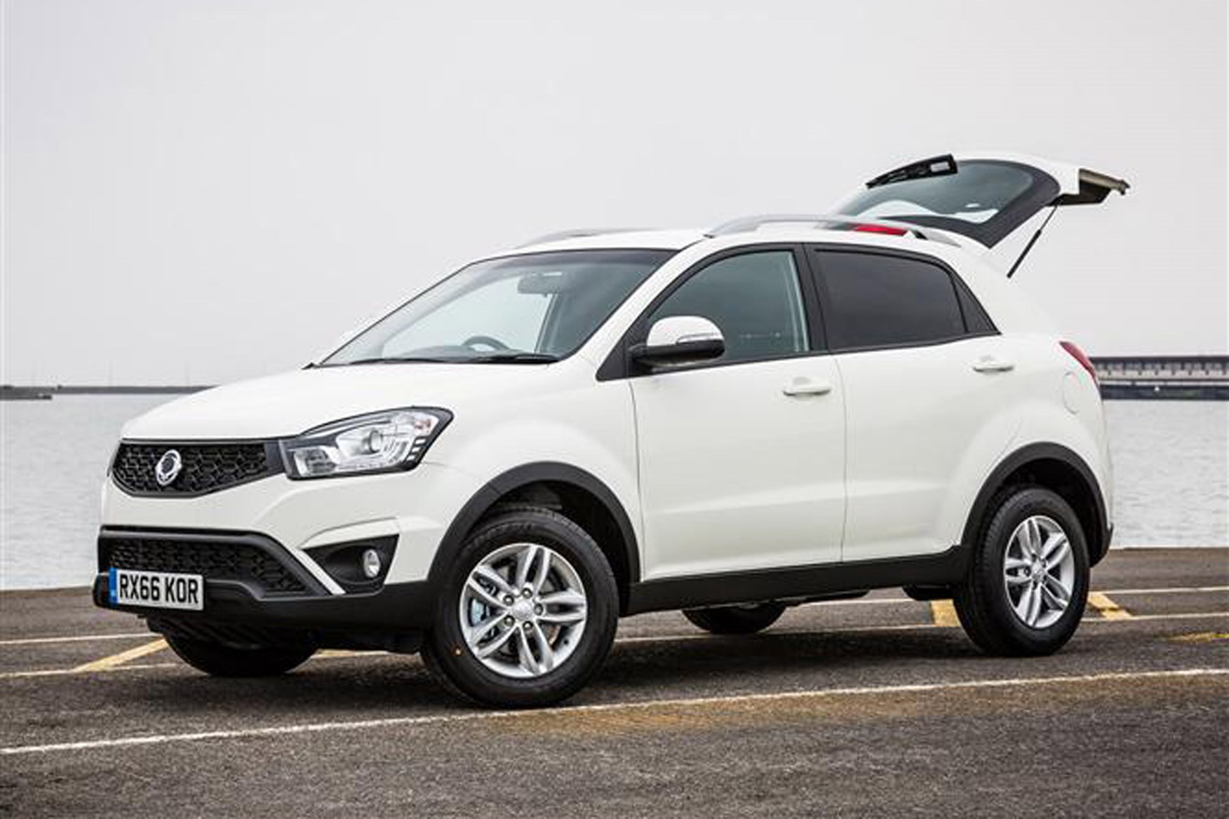 SsangYong Korando review on Parkers Vans - front