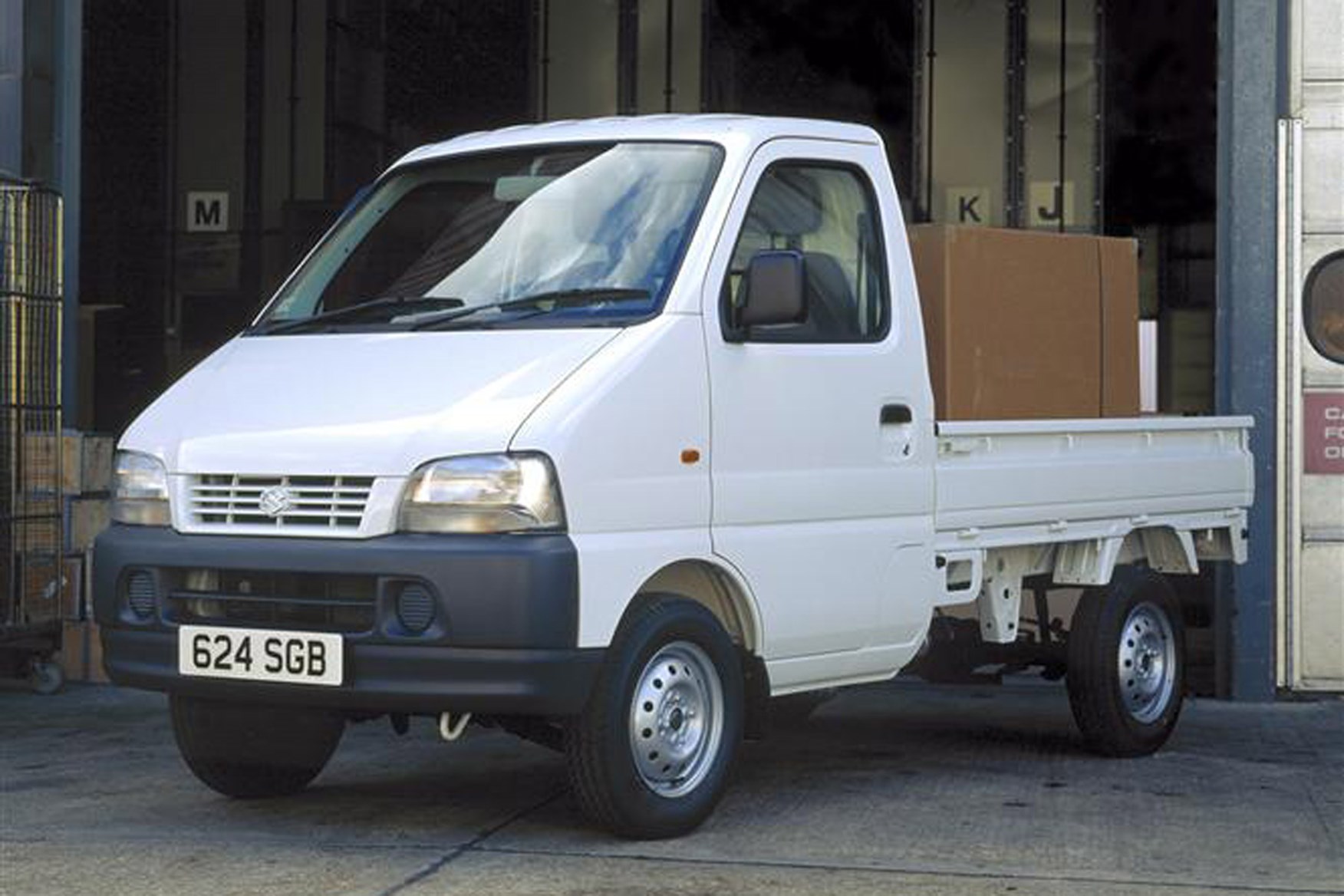 Suzuki Carry review on Parkers Vans - pickup version