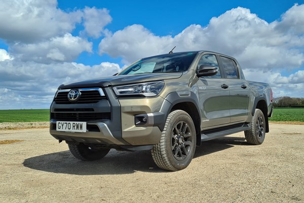 hilux 2022 v6 diesel