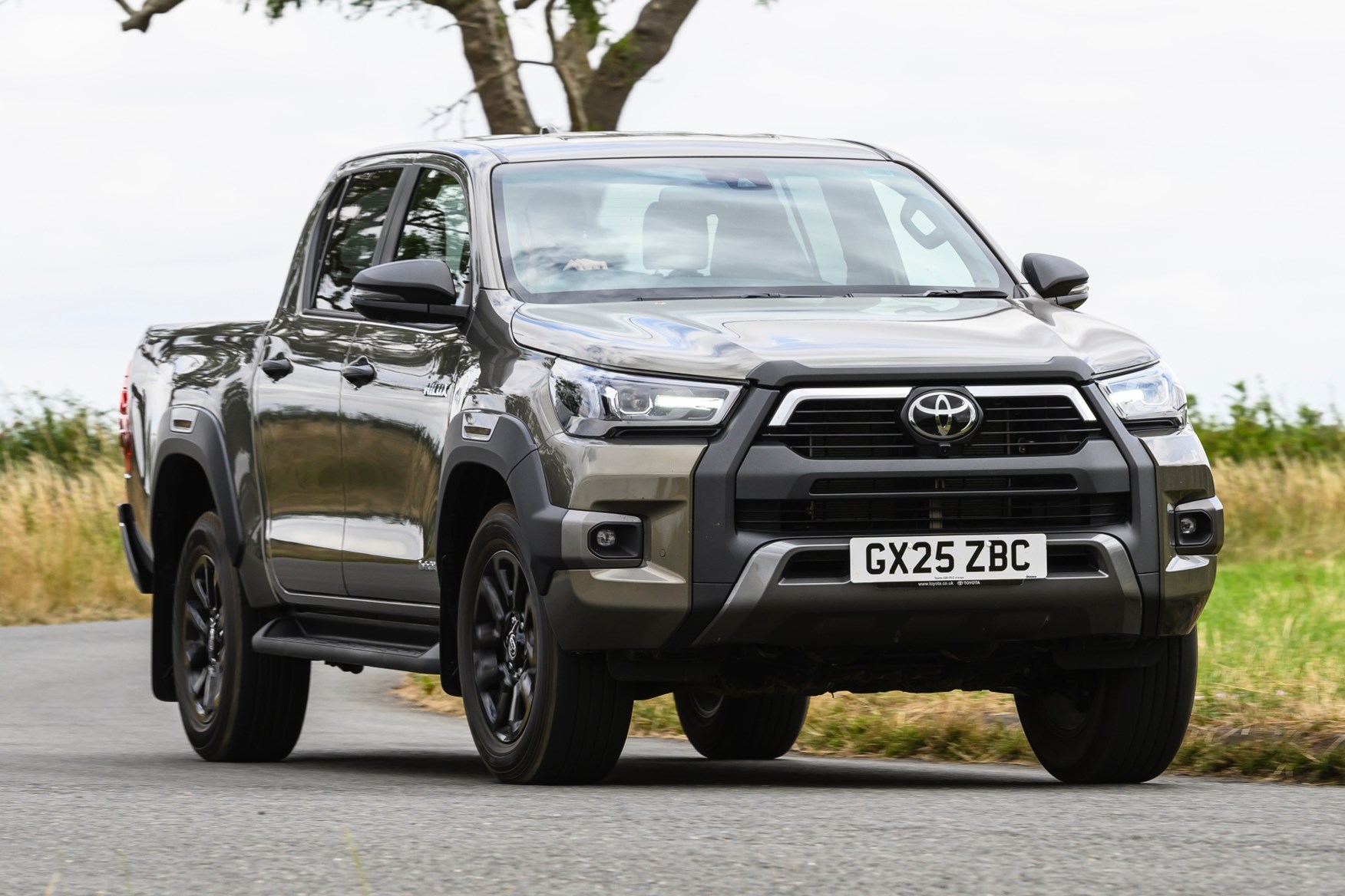 Toyota Hilux 48v Hybrid front cornering