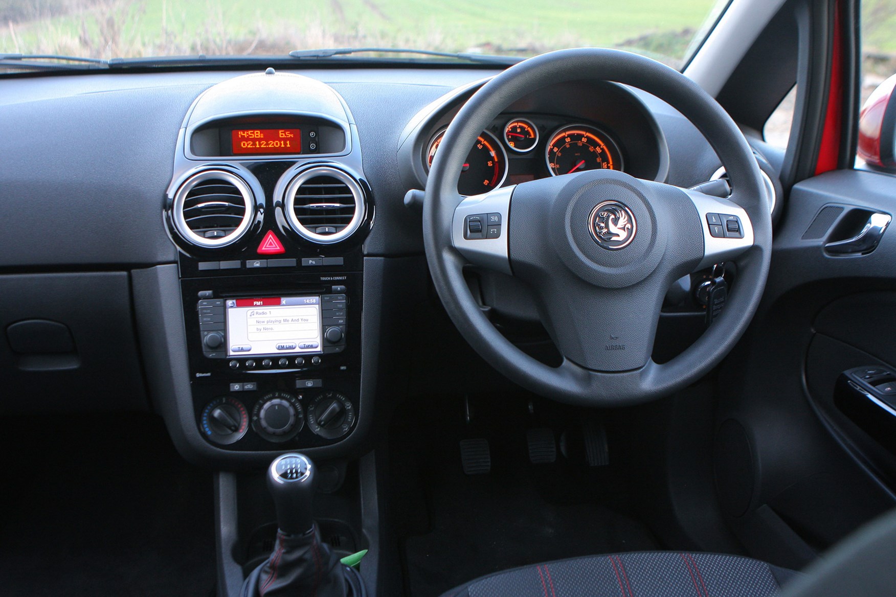 Vauxhall Corsa review on Parkers Vans - in the driver's seat