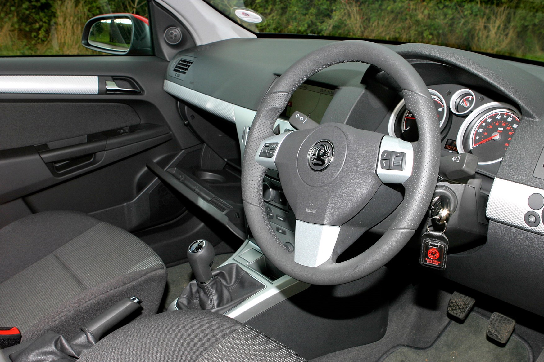 Vauxhall Astra review on Parkers Vans -  interior
