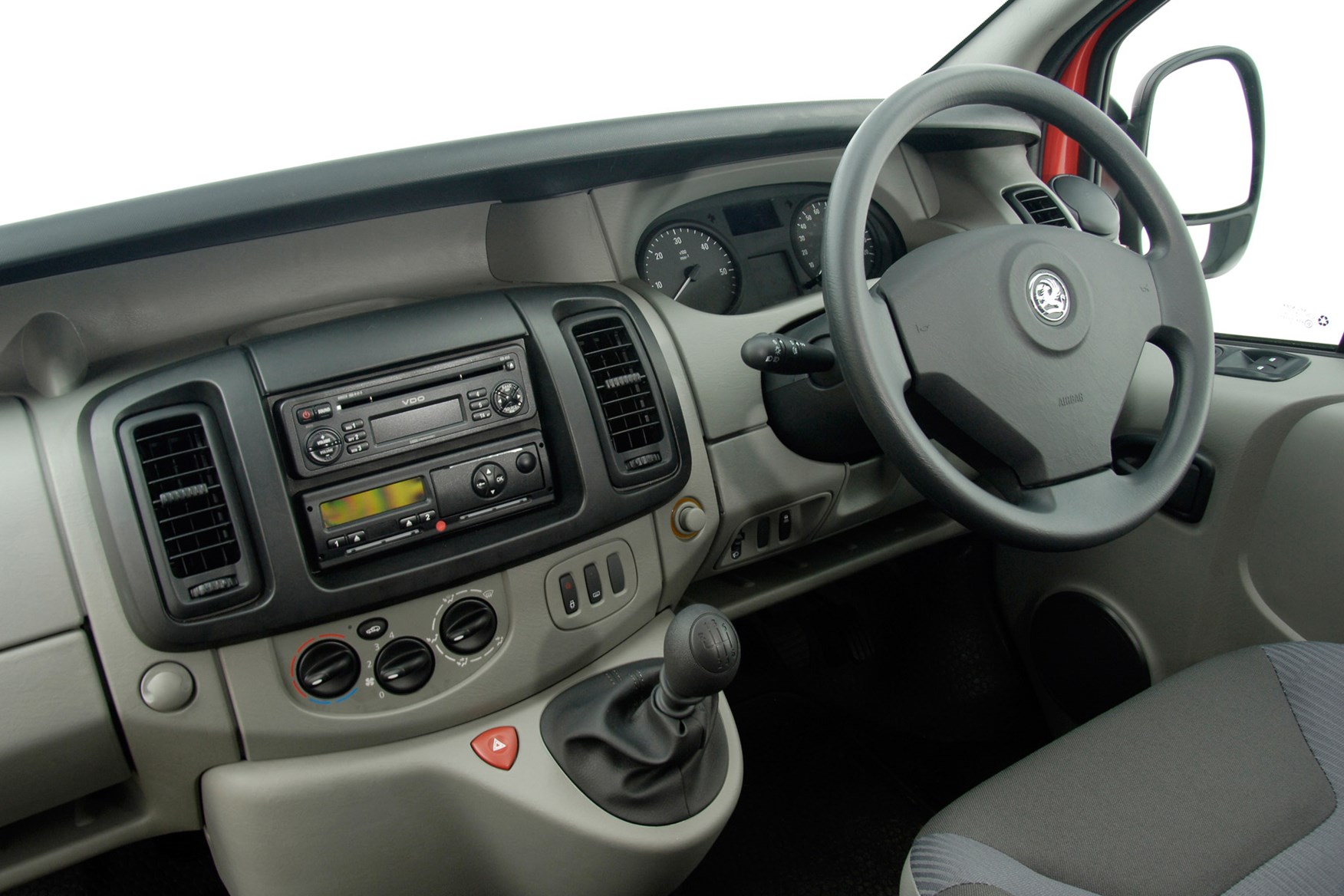 Vauxhall Vivaro review on Parkers Vans - in the cabin