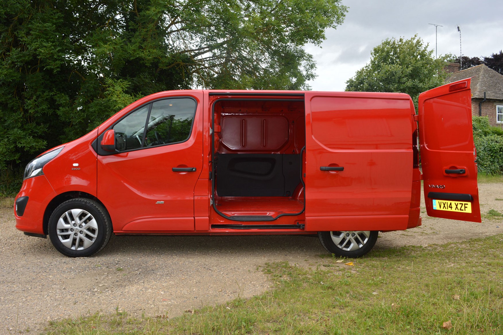 Vauxhall Vivaro Sportive EU5 review - side view, red, with doors open