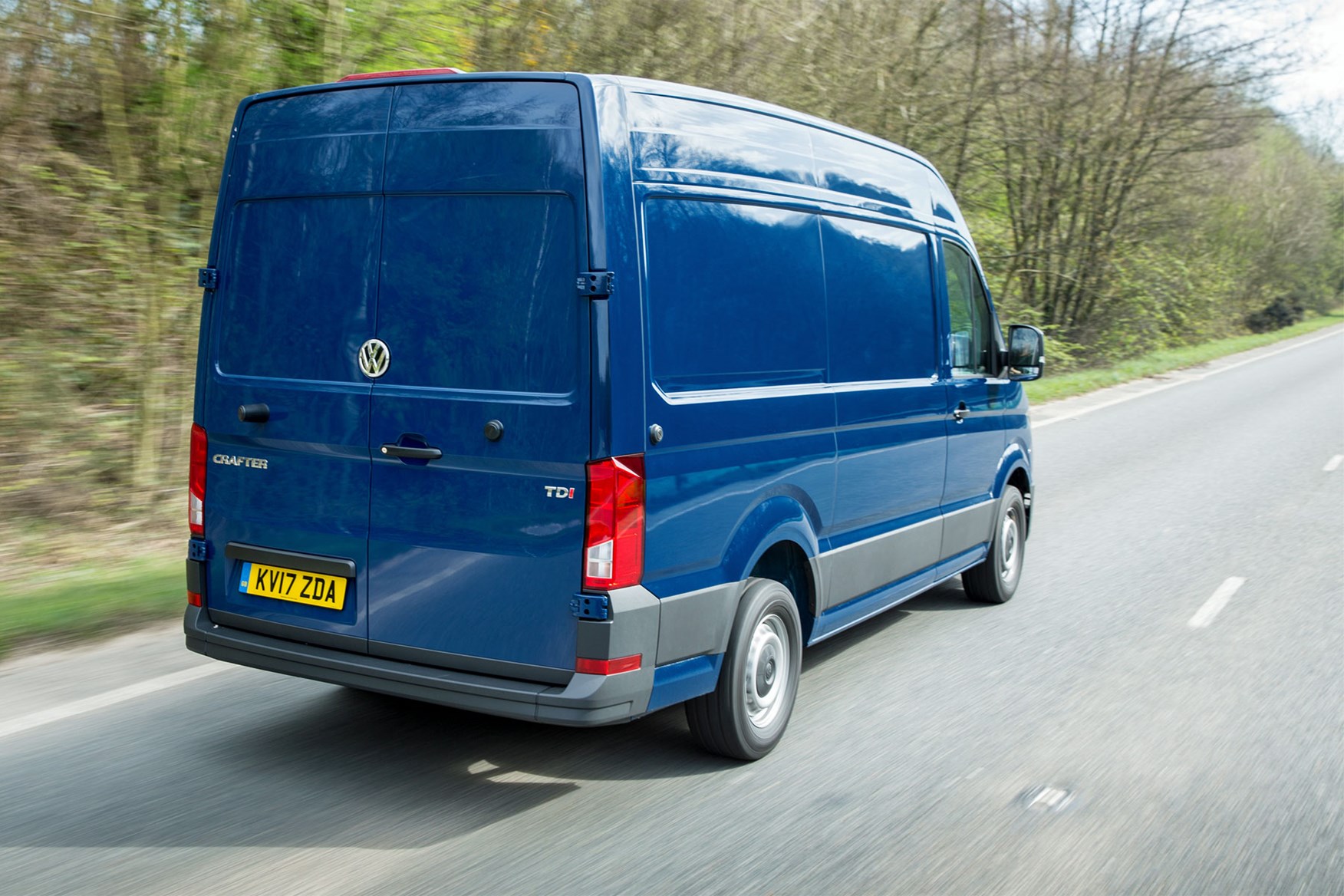 VW Crafter (2017-on) driving rear view