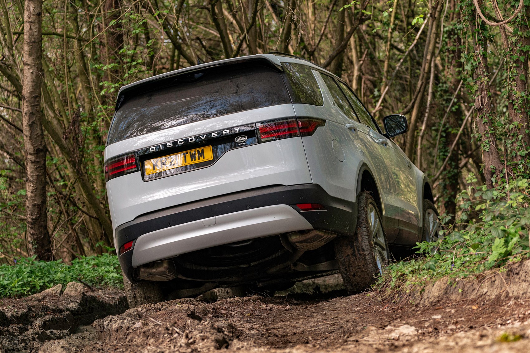 Land Rover Discovery Commercial 4x4 review, 2021, rear view, white, driving off road