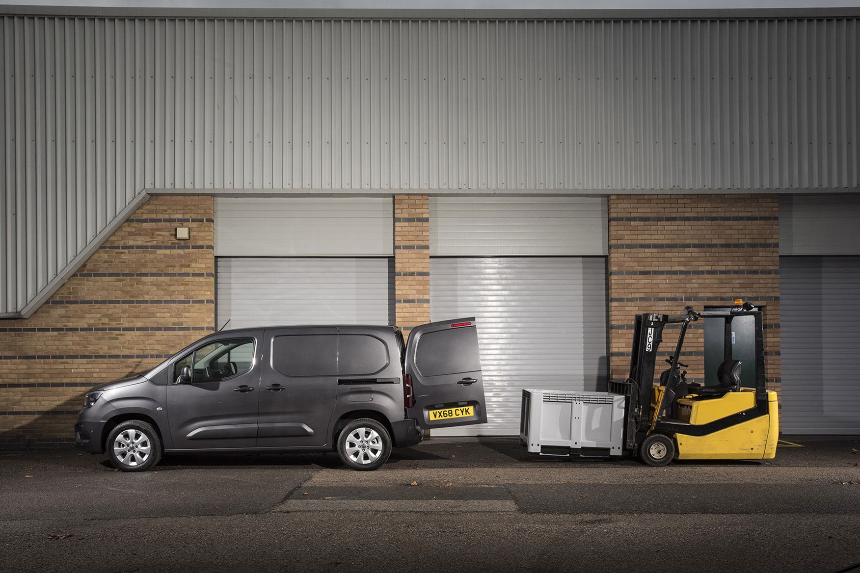 Vauxhall Combo 2019 review - being loaded