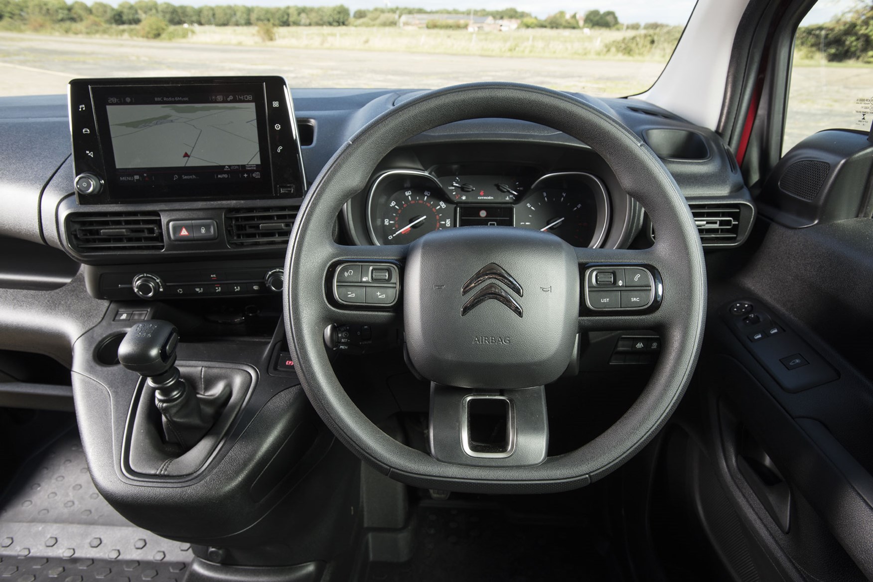 Citroen Berlingo van review - 2019 model, steering wheel and infotainment screen