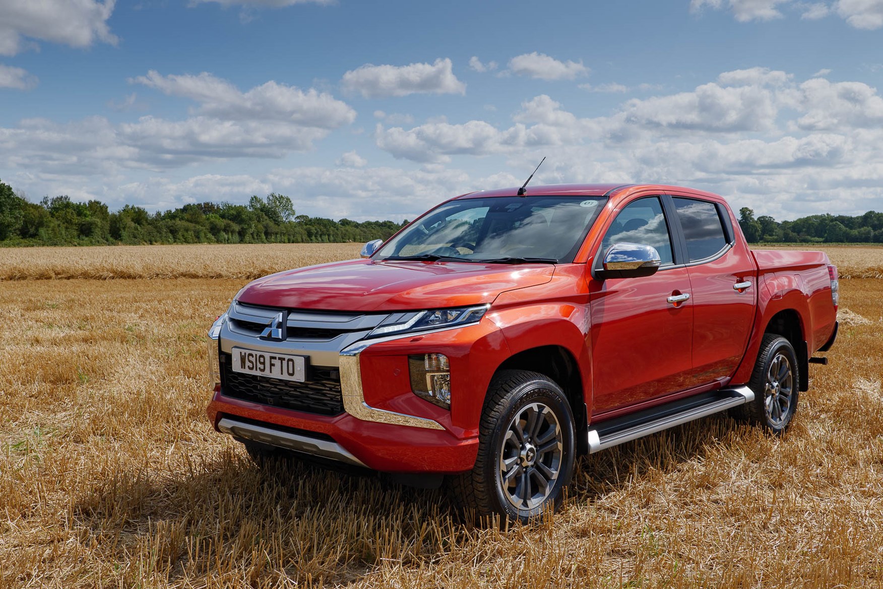 2019 Mitsubishi L200 Series 6, Barbarian X in Sunflare Orange