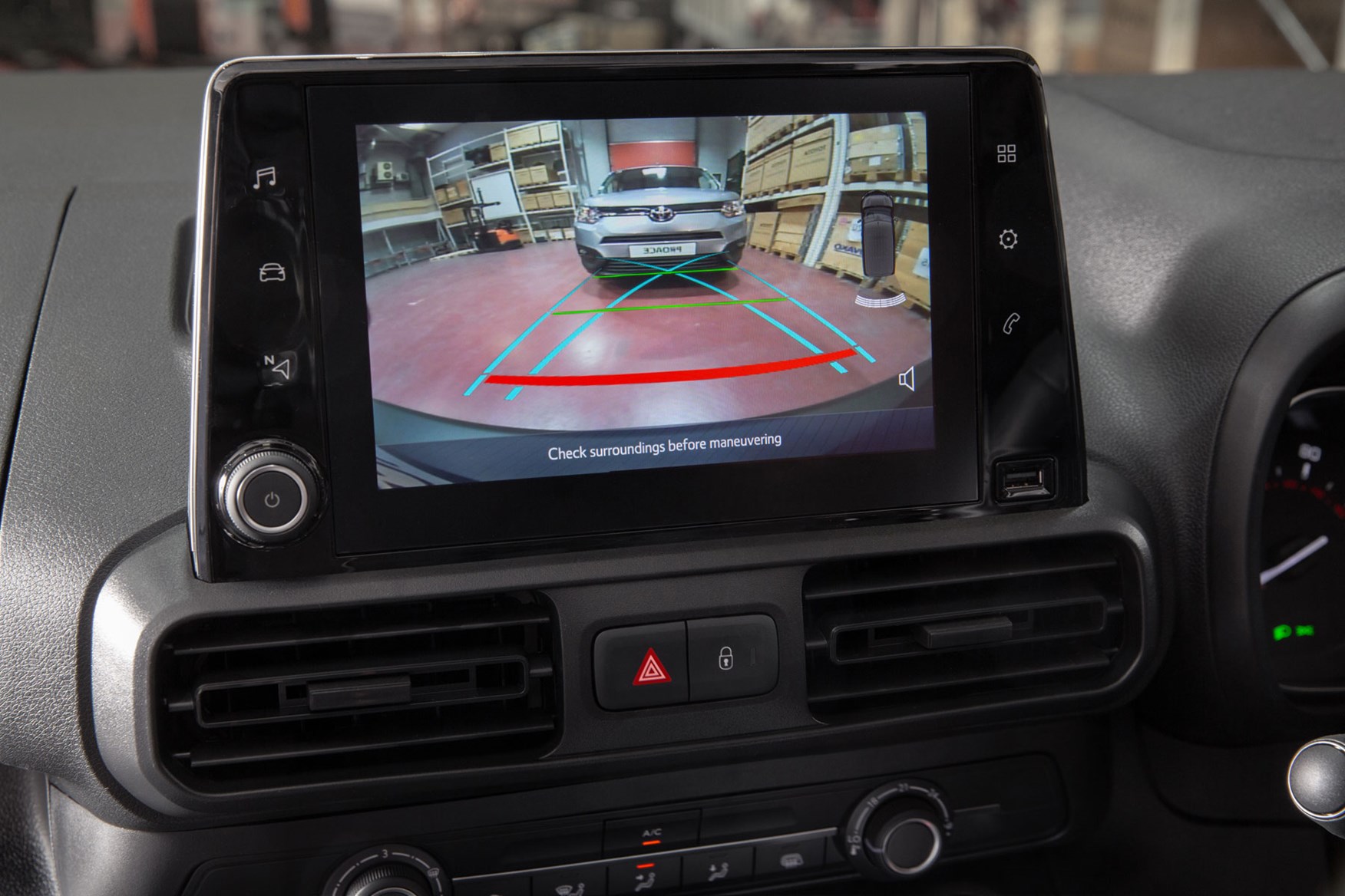 Toyota Proace City review - reversing camera
