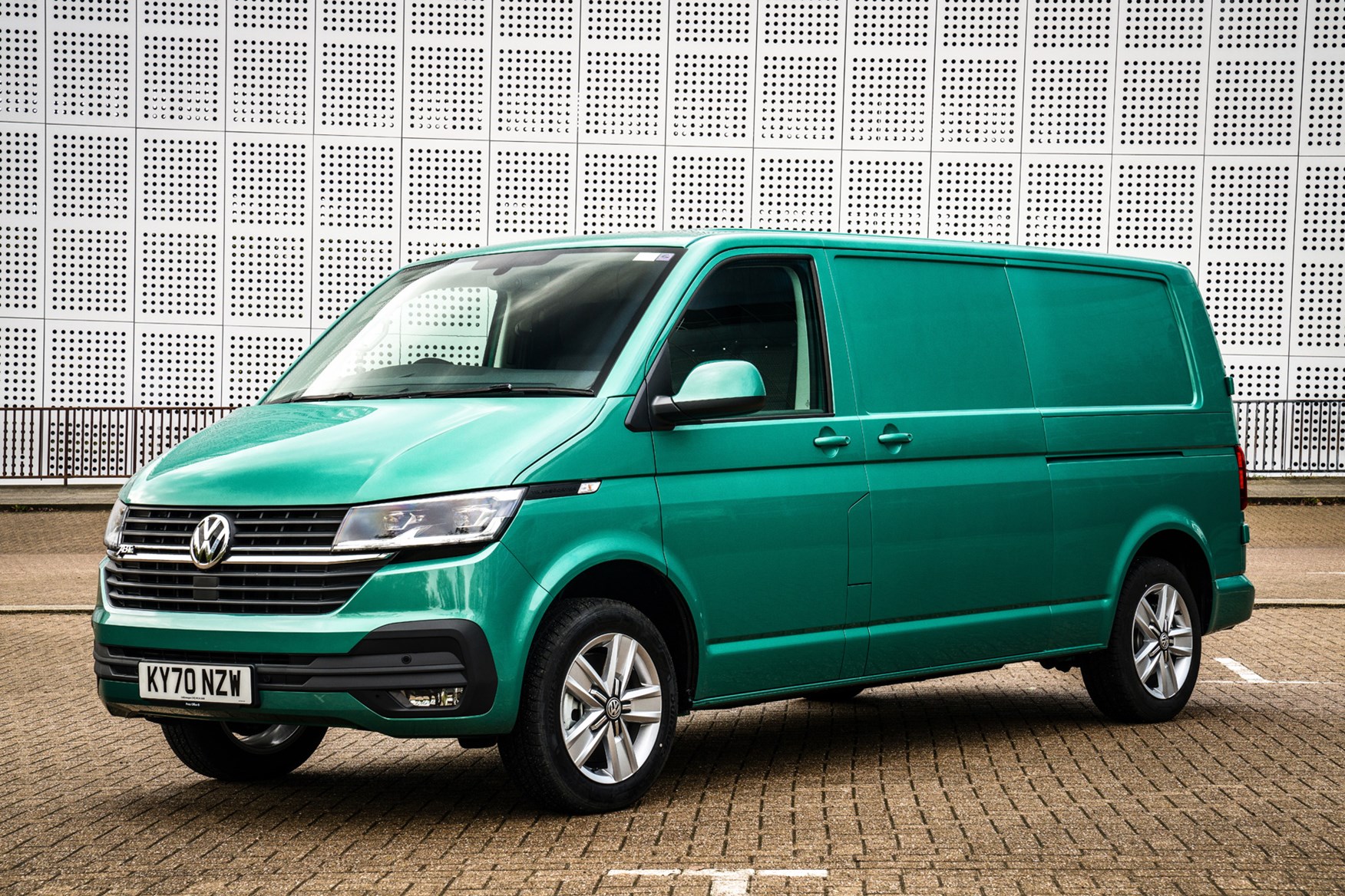 Volkswagen e-Transporter electric van review, 2020, front view, green