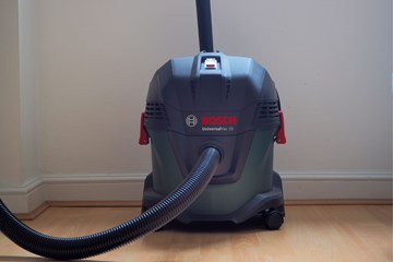 Bosch UniversalVac 15 front