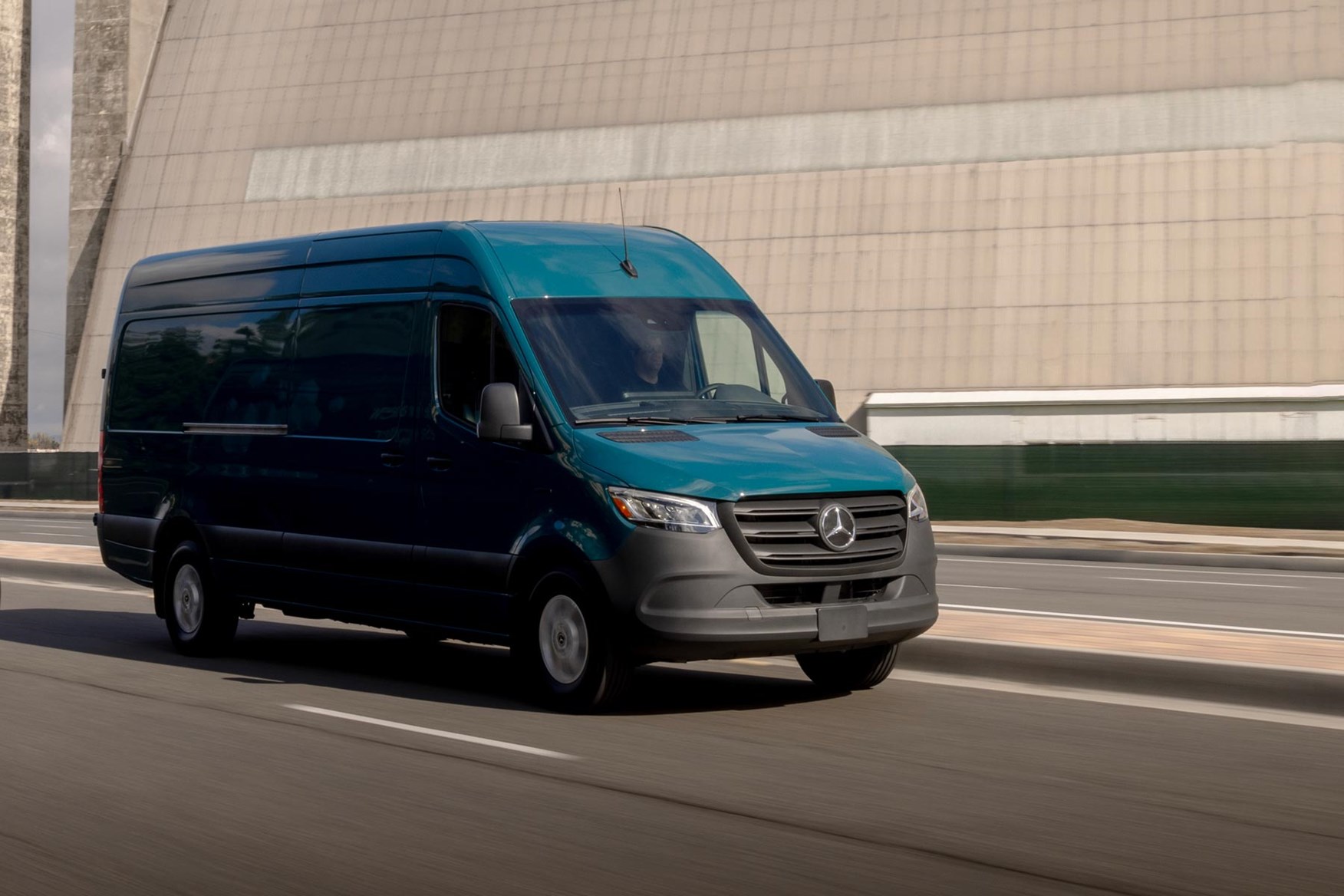 Driving the eSprinter is a quiet and smooth affair, especially at low speeds.