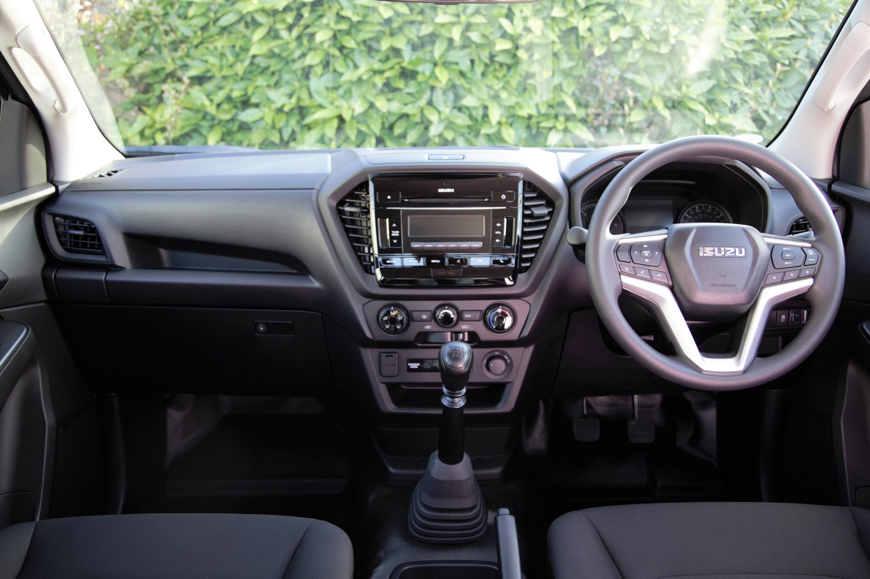 Isuzu D-Max review, 2021, Utility cab interior