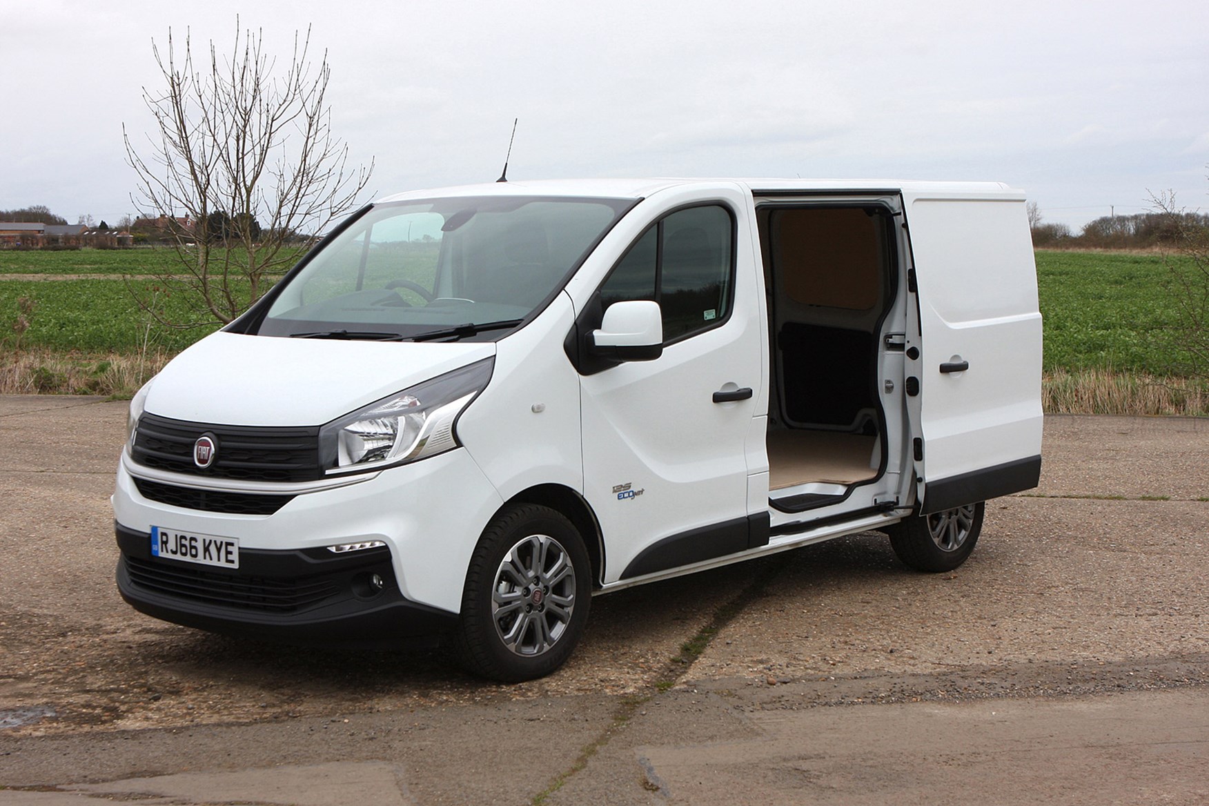 Fiat Talento 2016-on review on Parkers Vans - load area