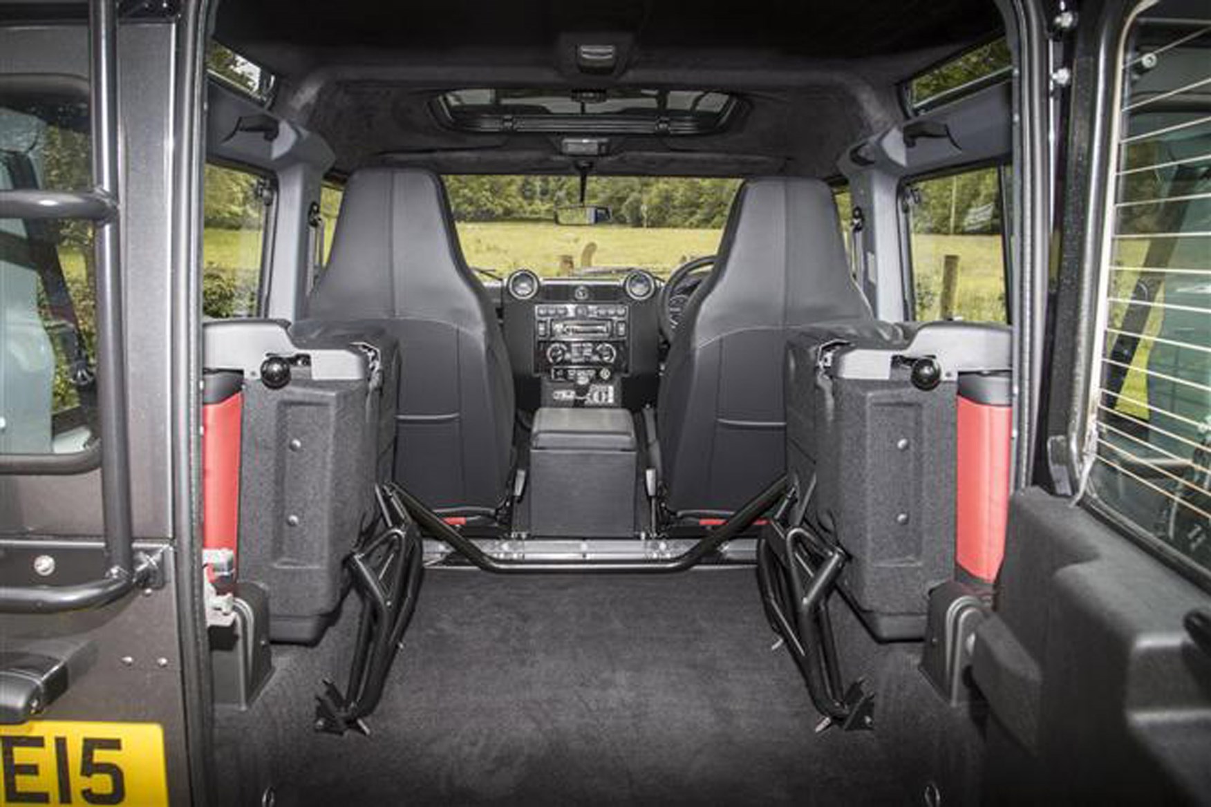 Land Rover Defender 2007-2016 review on Parkers Vans - load area dimensions