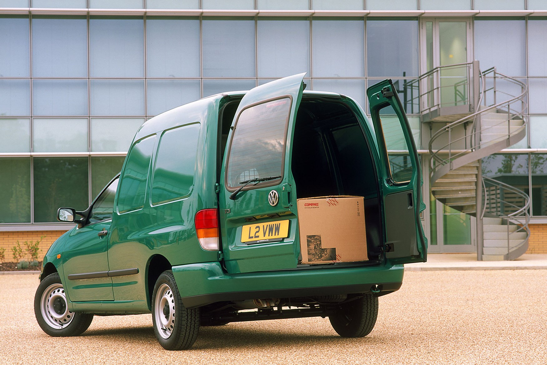 VW Caddy (1996-2003) load area
