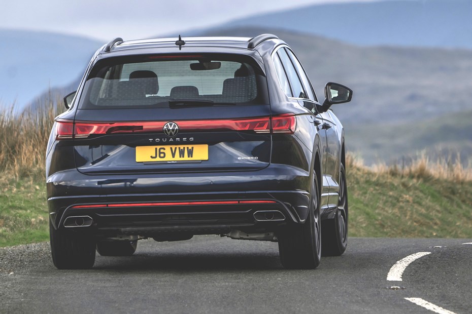 Volkswagen Touareg rear driving