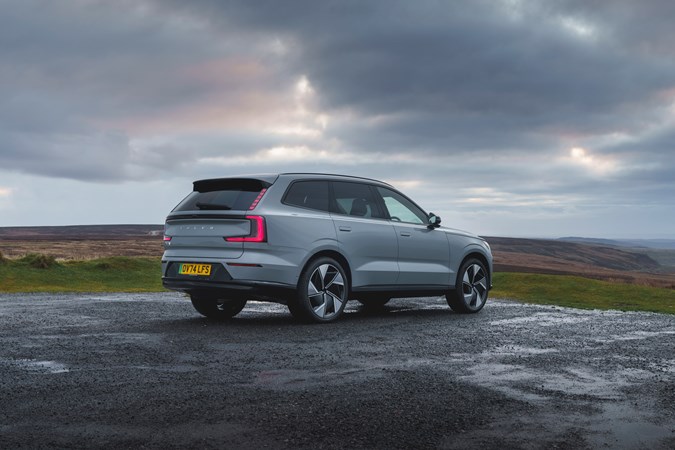 Volvo EX90 static rear