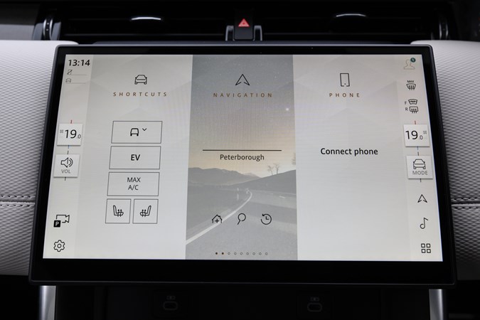 2024 Land Rover Discovery Sport infotainment