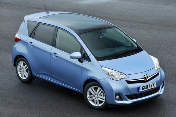 Toyota Yaris Verso (00-05) specifications data