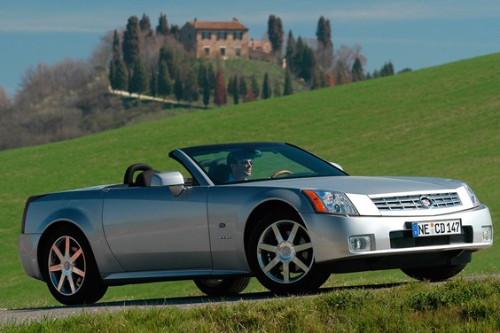Cadillac XLR specifications data