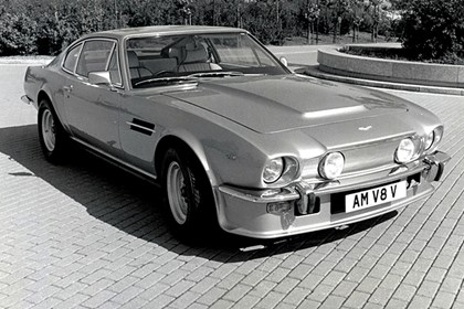 Aston Martin Vantage Saloon (1977 - 1989)