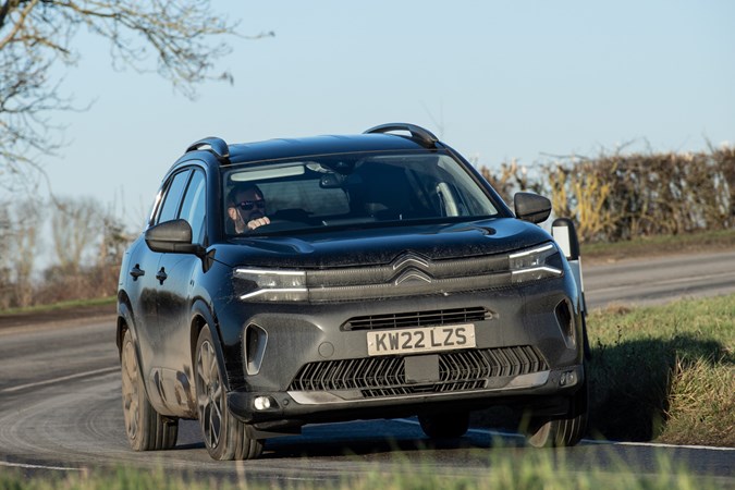 This Citroen C5 Aircross might be filthy, but it's doing well during winter