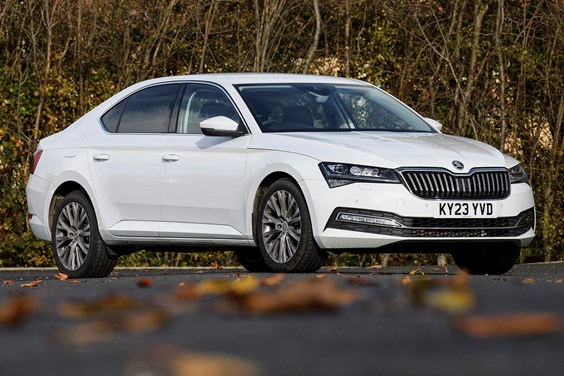Skoda Superb Hatchback (15-23) specifications data