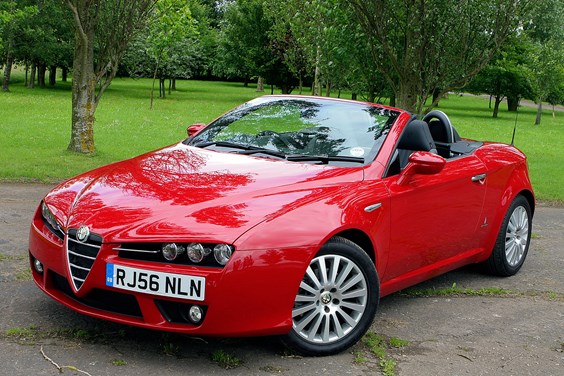 Alfa Romeo Spider specifications data