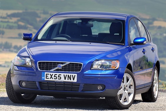 Volvo S40 specifications data