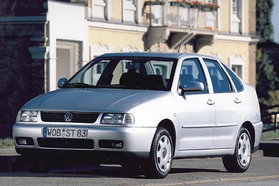 Volkswagen Polo Saloon (00-02) specifications data