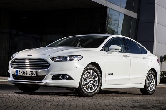 Ford Mondeo Saloon (14-22) specifications data
