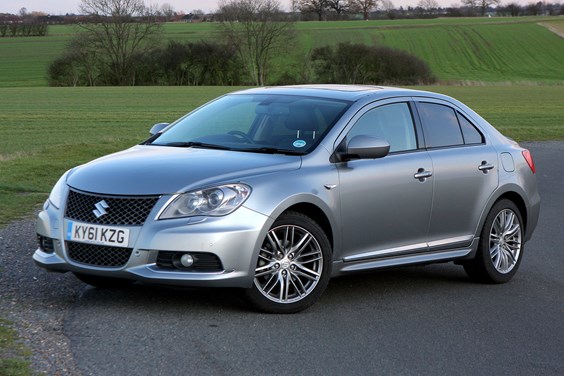 Suzuki Kizashi specifications data
