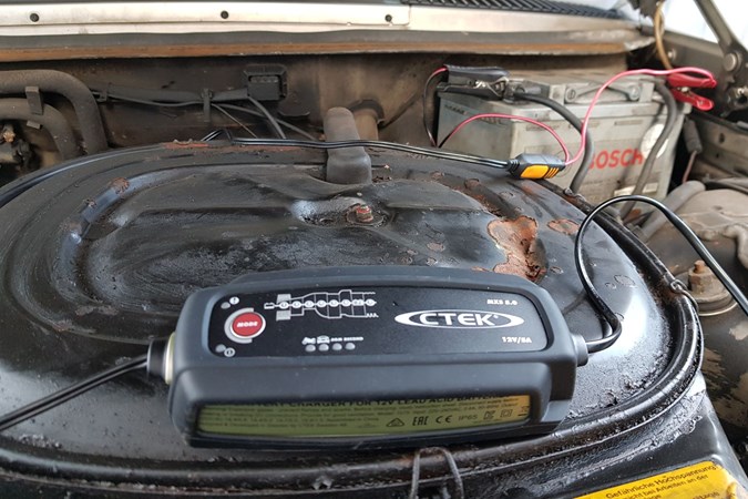 CTEK MXS 5.0 in engine bay