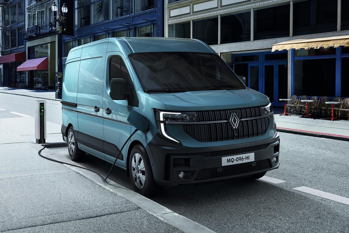 All-new Renault Master large van revealed - first details ahead of 2024  launch