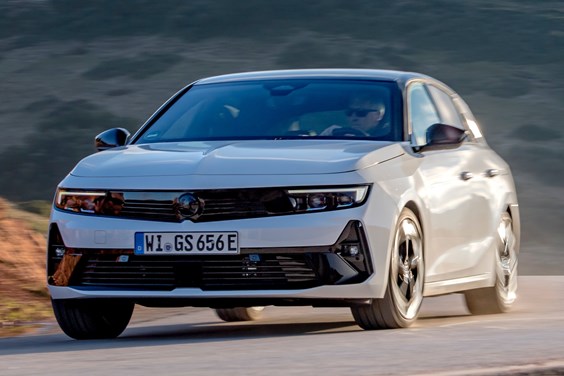 Vauxhall Astra GSe (23 on) specifications data