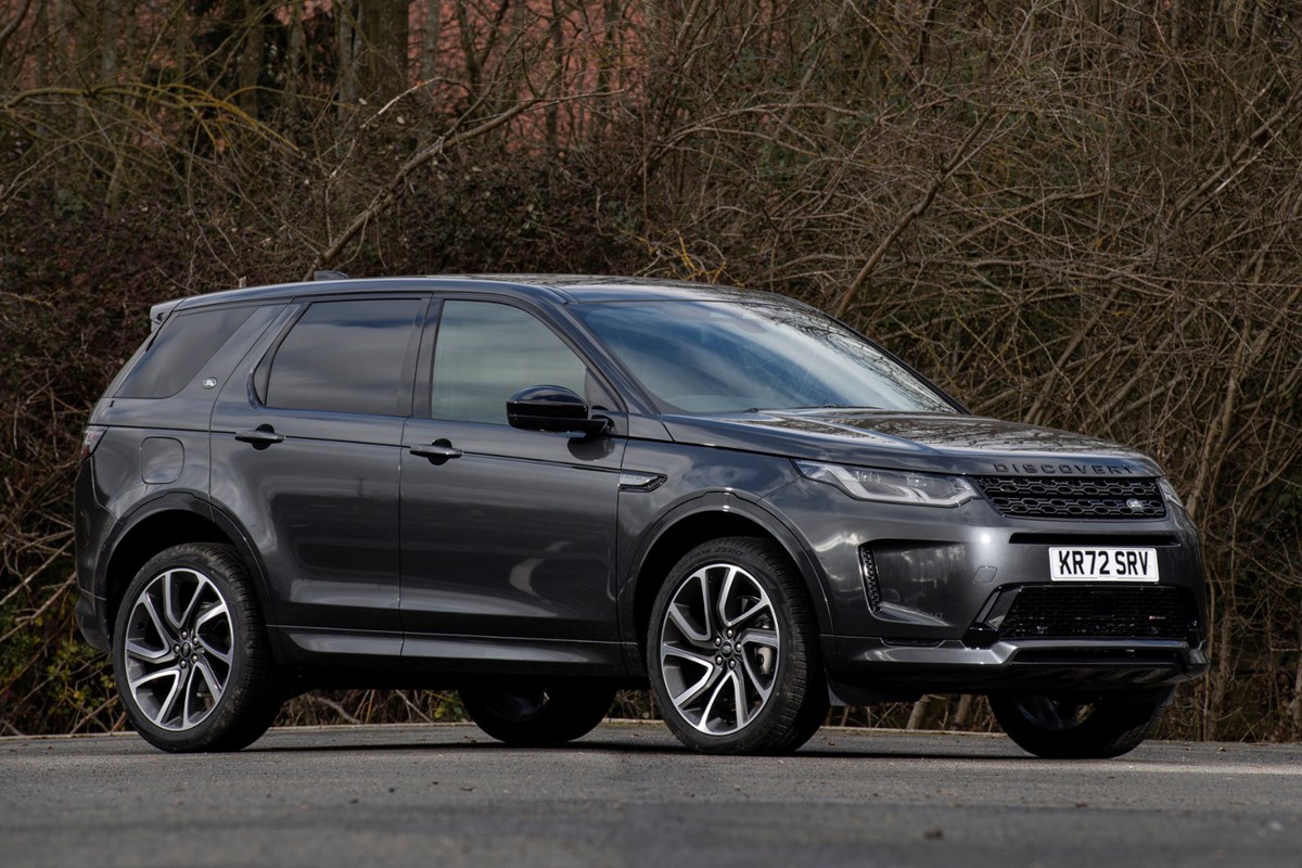2023 Land Rover Discovery vs. Discovery Sport
