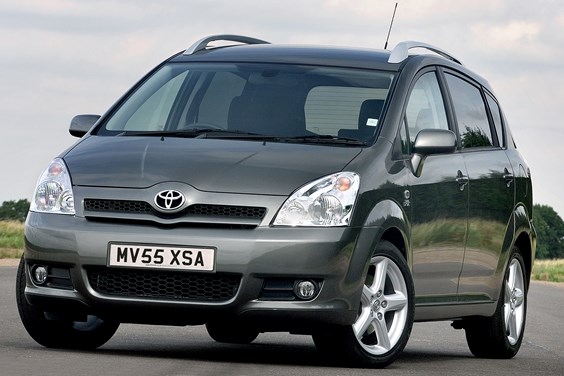 Toyota Corolla Verso (04-09) specifications data