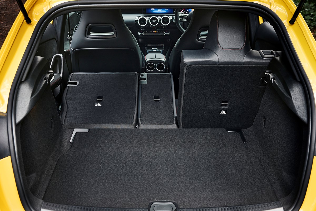 Mercedes a 2024 class rear seats