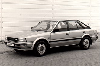 nissan bluebird hatchback