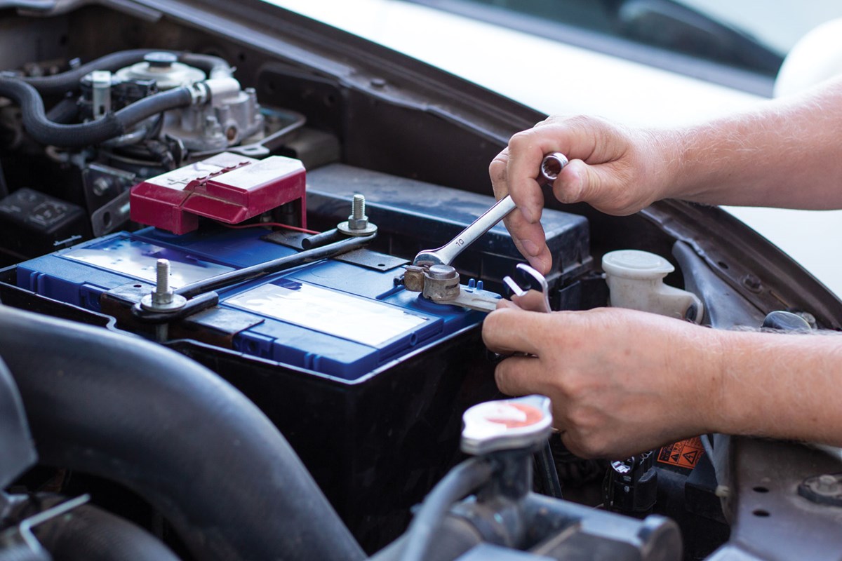 How to Disconnect Car Battery? A Guide to Disconnecting Your