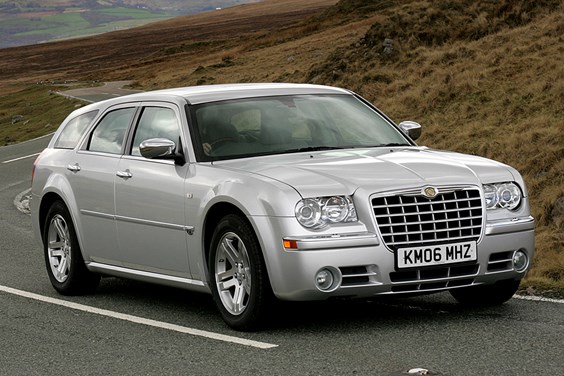 Chrysler 300C Touring (06-10) specifications data