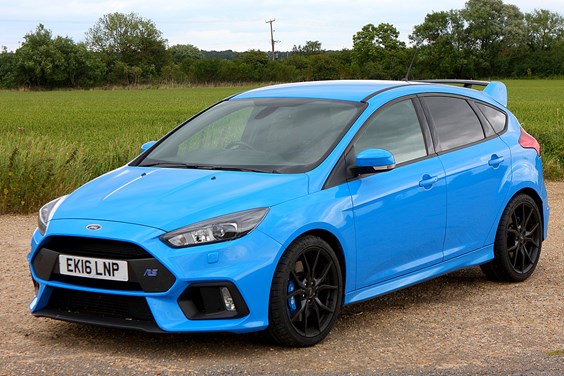 Ford Focus RS (16-18) specifications data