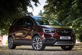 Vauxhall Crossland X (2020) front view