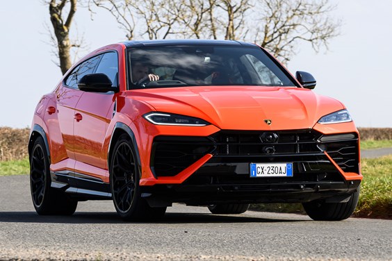 Lamborghini Urus specifications data